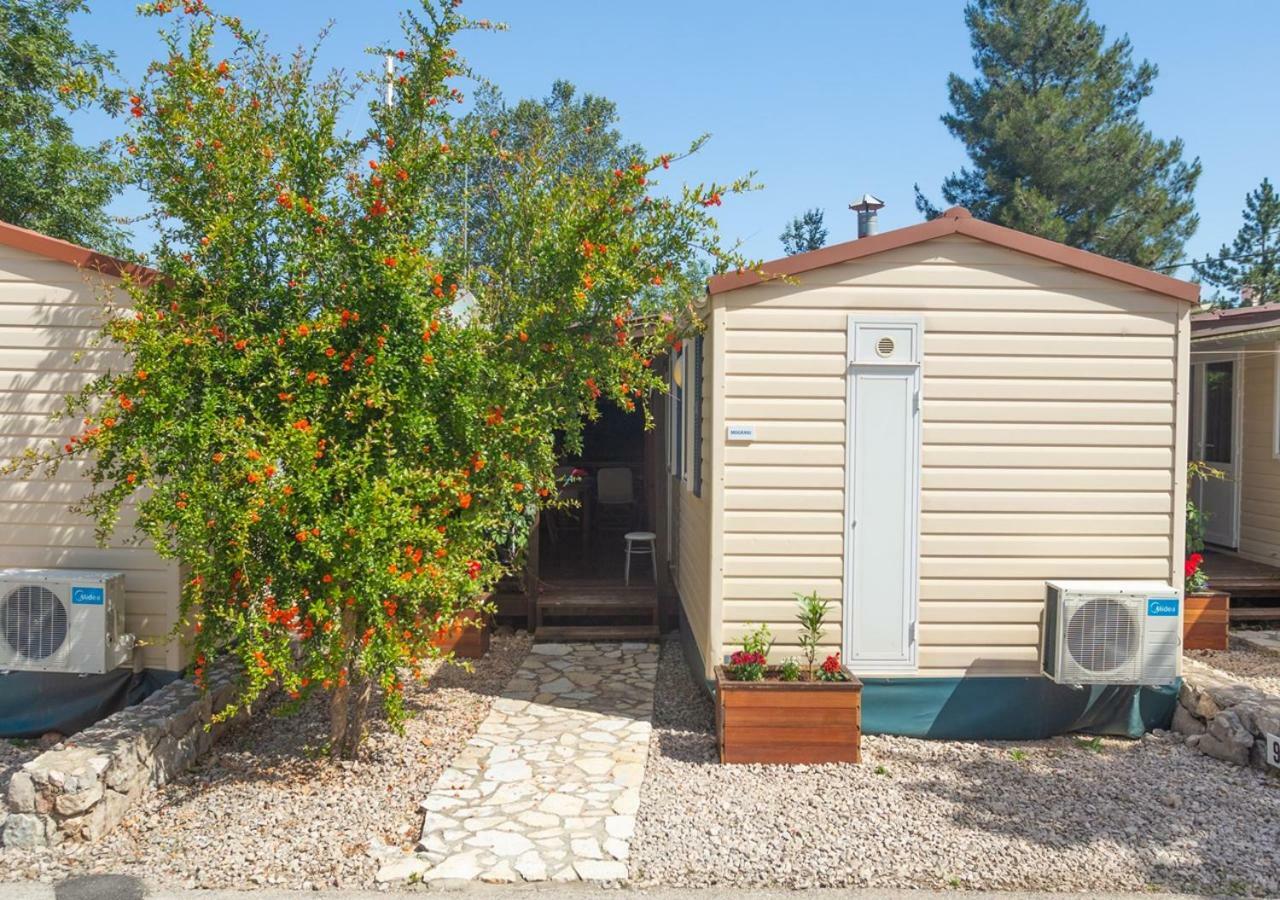 Krk Mobile Homes กลิมโน ภายนอก รูปภาพ